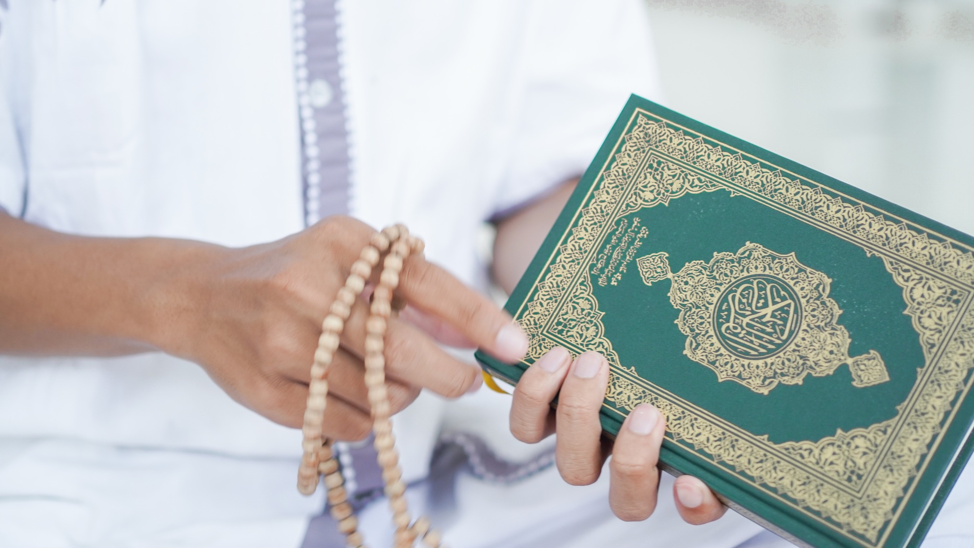 A portrait of an asian muslim man Recite at mosque