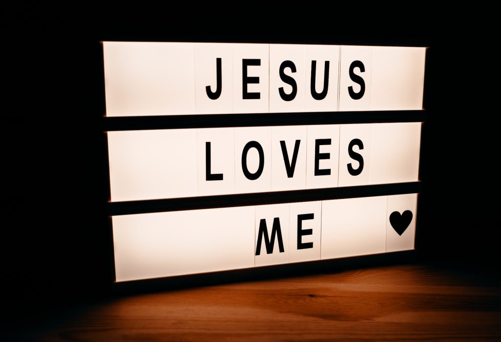 Jesus loves me